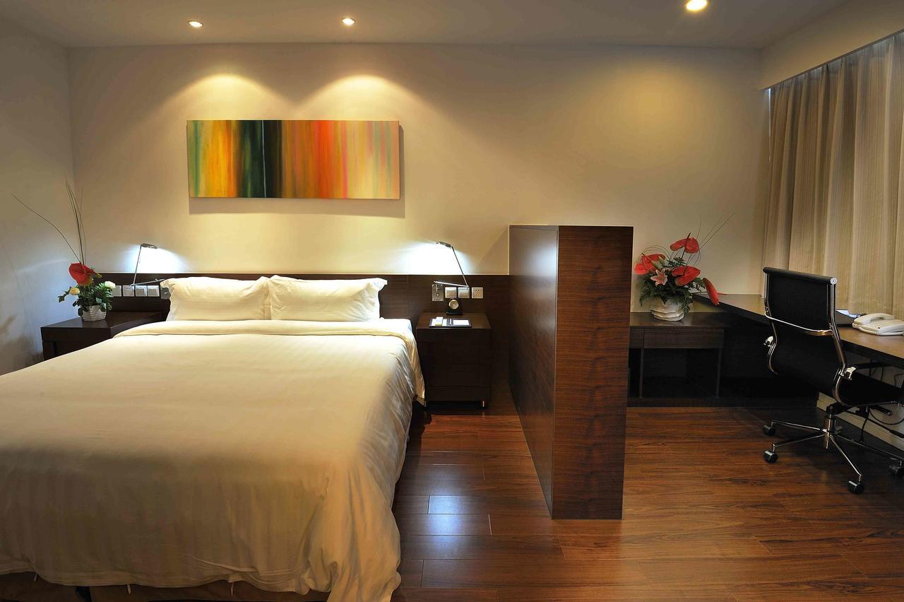 Wisdom Hotel Шанхай Экстерьер фото